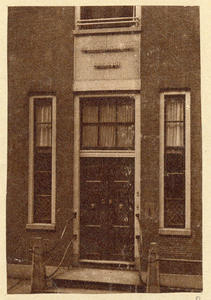 78049 Gezicht op de ingang van de Willem Arntsz Stichting (Agnietenstraat 2) te Utrecht.